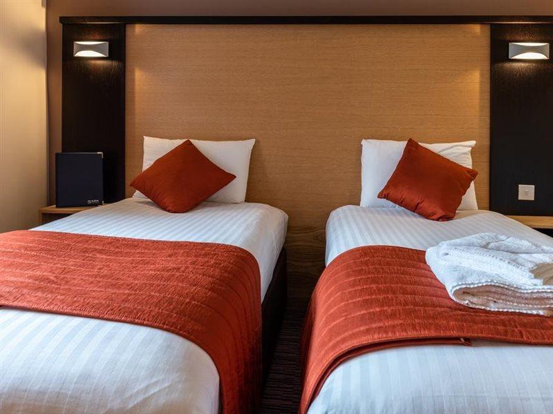 Dragonfly Hotel Пітерборо Екстер'єр фото